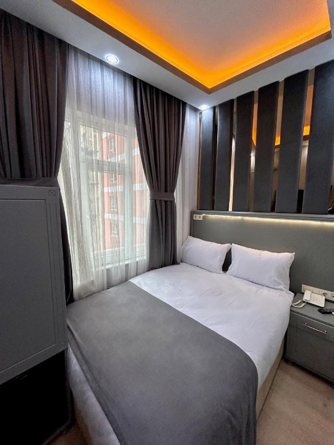 Crowned Plus Hotel Istanbul Exteriör bild