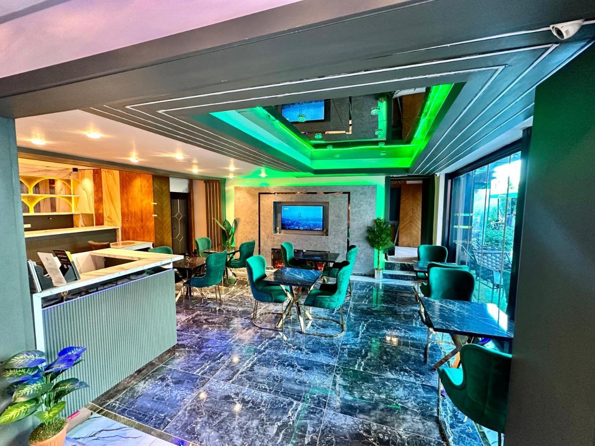 Crowned Plus Hotel Istanbul Exteriör bild
