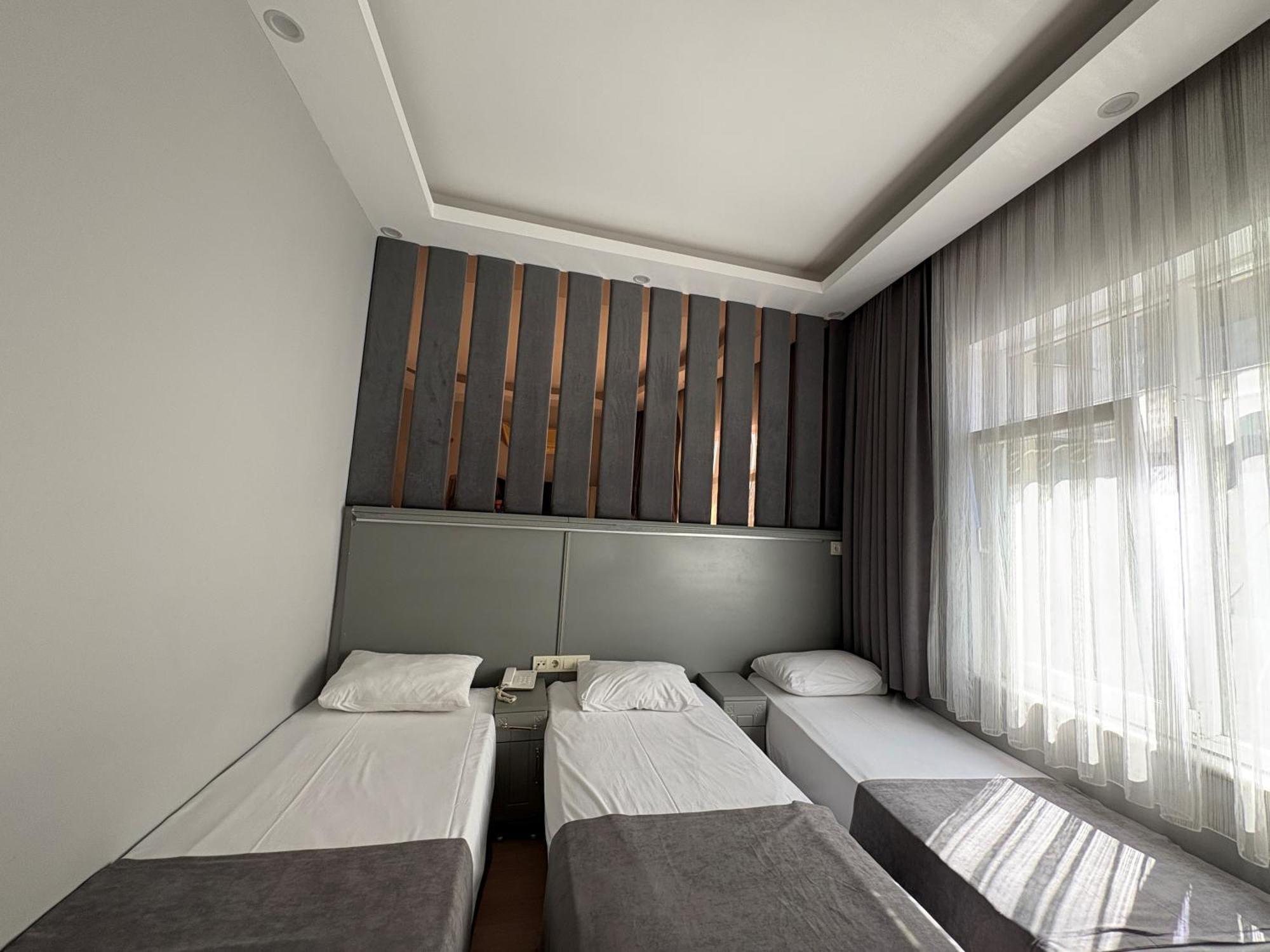 Crowned Plus Hotel Istanbul Exteriör bild